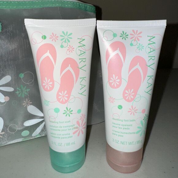 NWT Mary Kay Pedicure Foot Spa Set Relaxing Soak Soothing Balm Self Care Gift - Picture 2 of 9